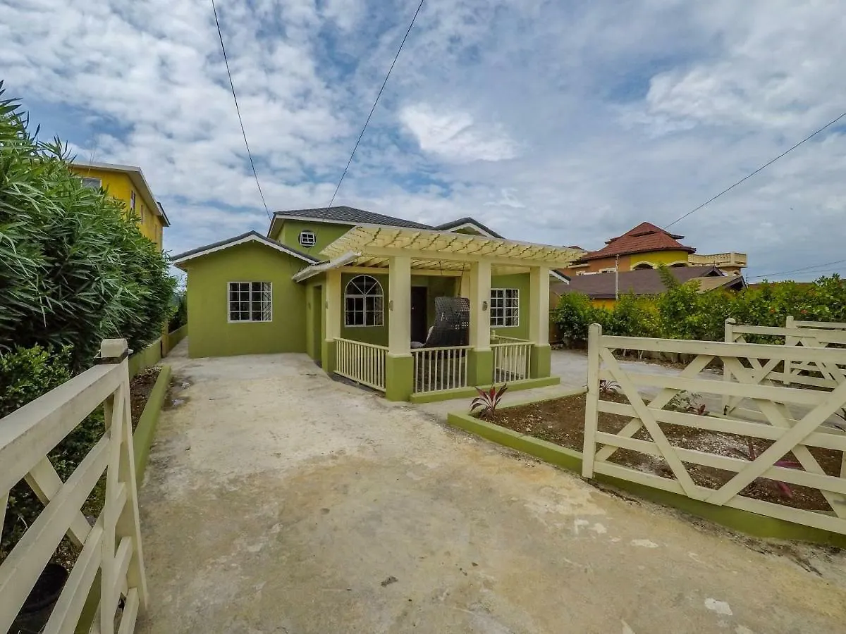 Florence Hall Boulevard Holiday Home contacts